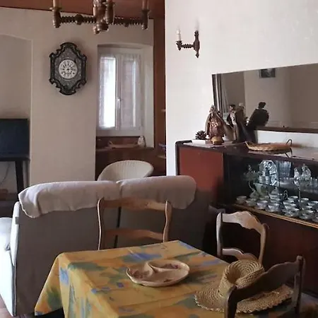 Chez Francine En Bord De Mer Mediterrannee *